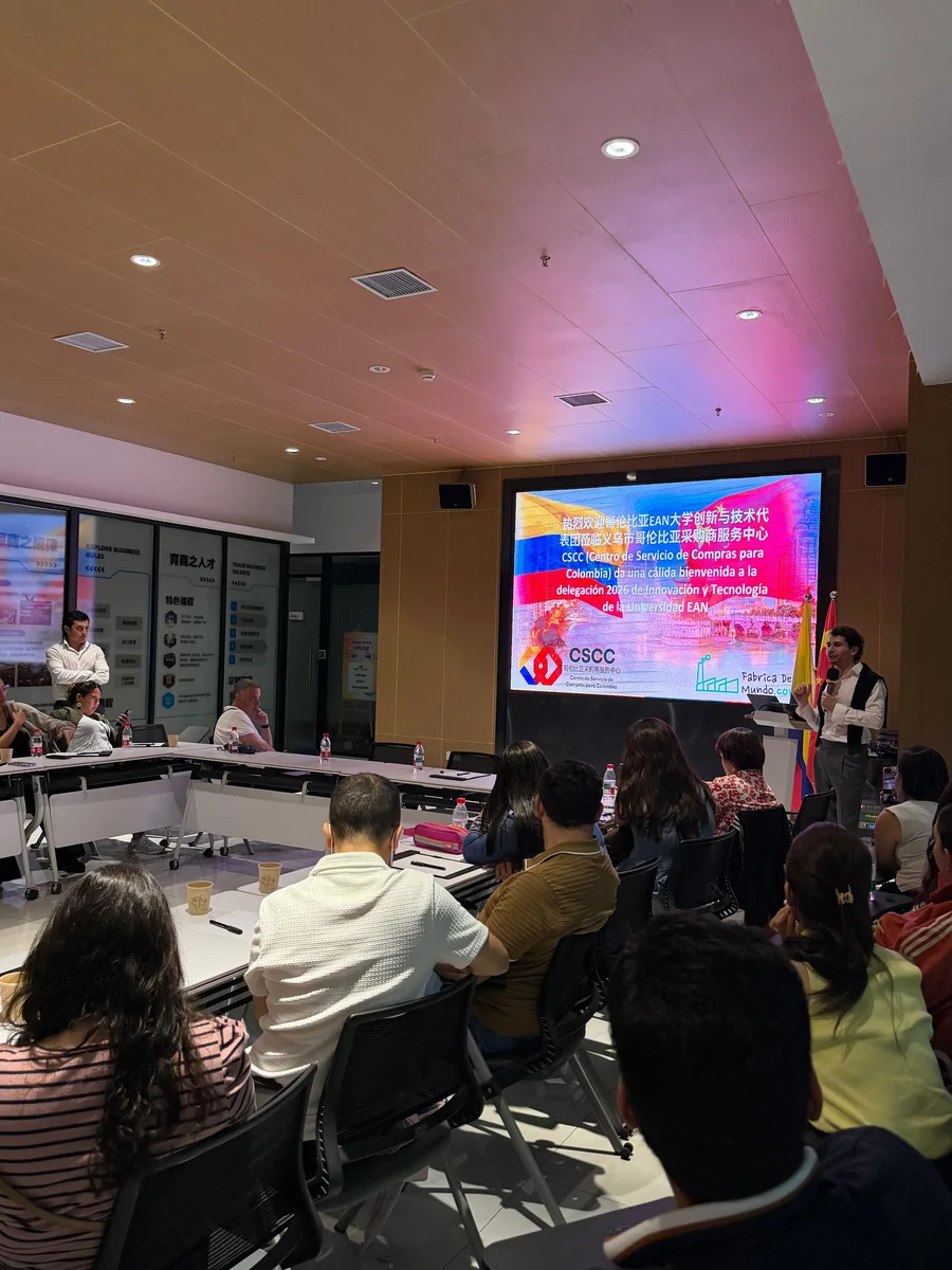 El CSCC recibe en Yiwu a una delegación empresarial de Colombia